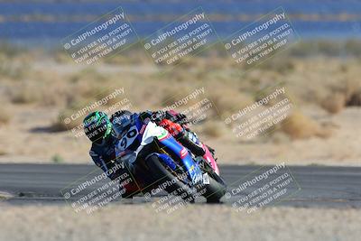 media/Mar-23-2025-CVMA (Sun) [[674f32b282]]/Race 17-Formula Middleweight (HOLESHOT)/